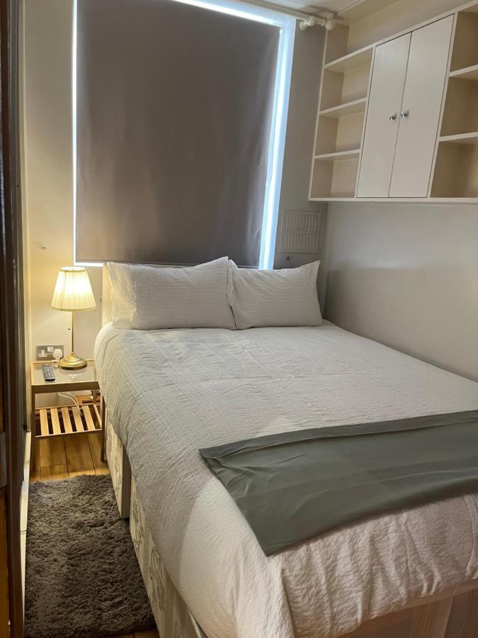 Stunning 1 Bedroom In Stunning Location - Mayfair Area Londra Dış mekan fotoğraf