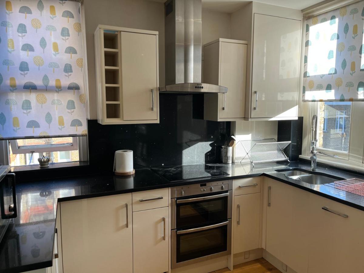 Stunning 1 Bedroom In Stunning Location - Mayfair Area Londra Dış mekan fotoğraf